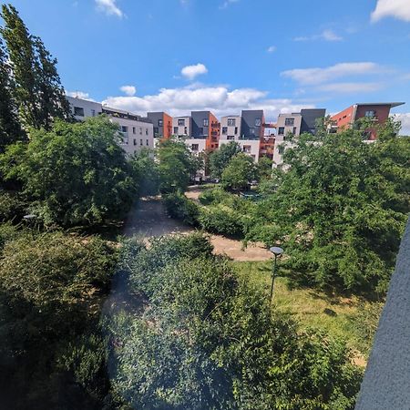 Charmant Appartement Calme Proche De Paris Сен-Дені Екстер'єр фото