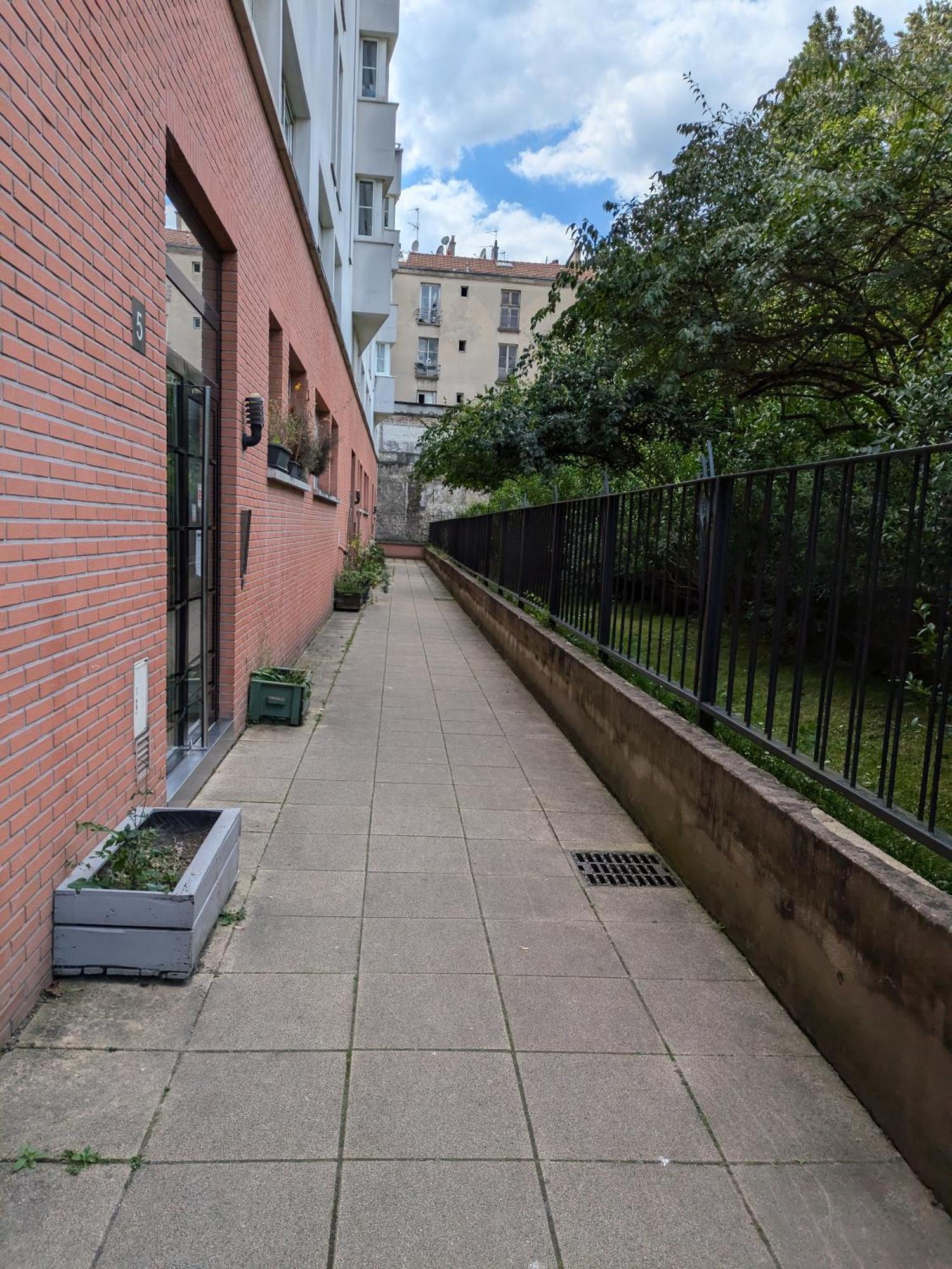Charmant Appartement Calme Proche De Paris Сен-Дені Екстер'єр фото