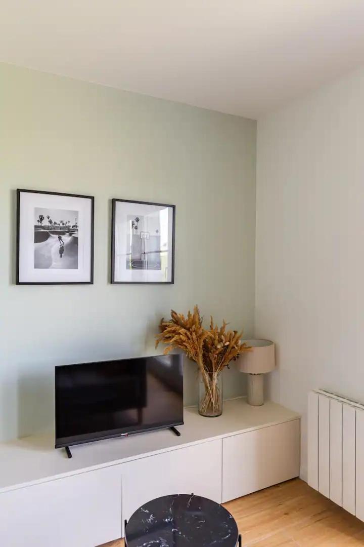 Charmant Appartement Calme Proche De Paris Сен-Дені Екстер'єр фото